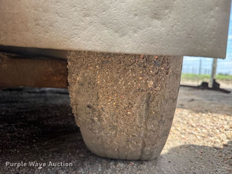 image for item EG6616 2009 Pace 17ZUP14209X064330 enclosed cargo trailer