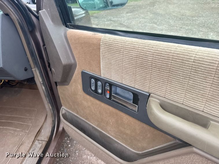 image for item EG6642 1994 Chevrolet K1500 