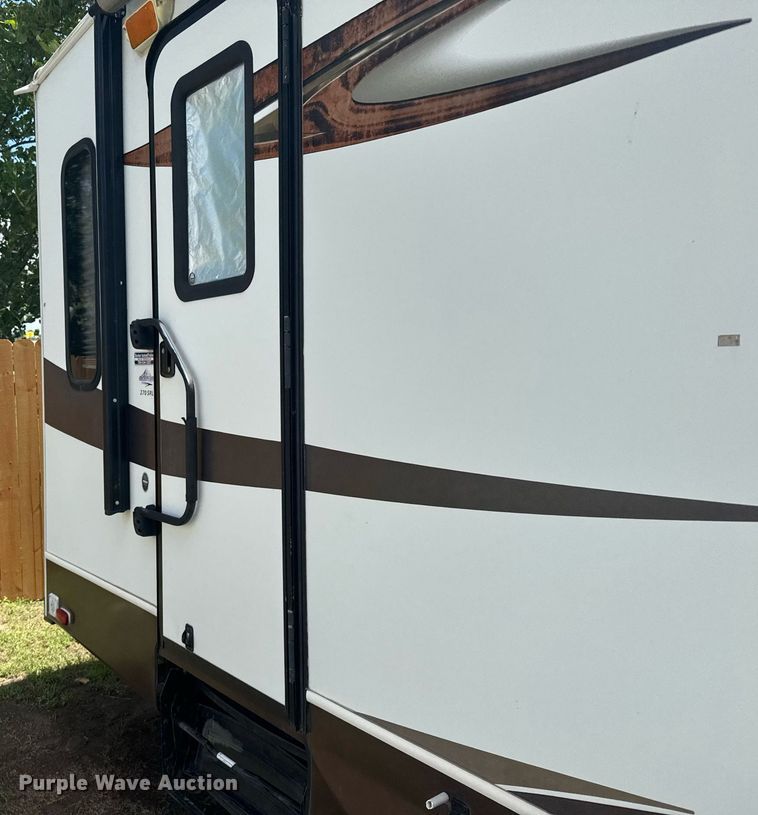 image for item EG6653 2014 Keystone  Laredo camper