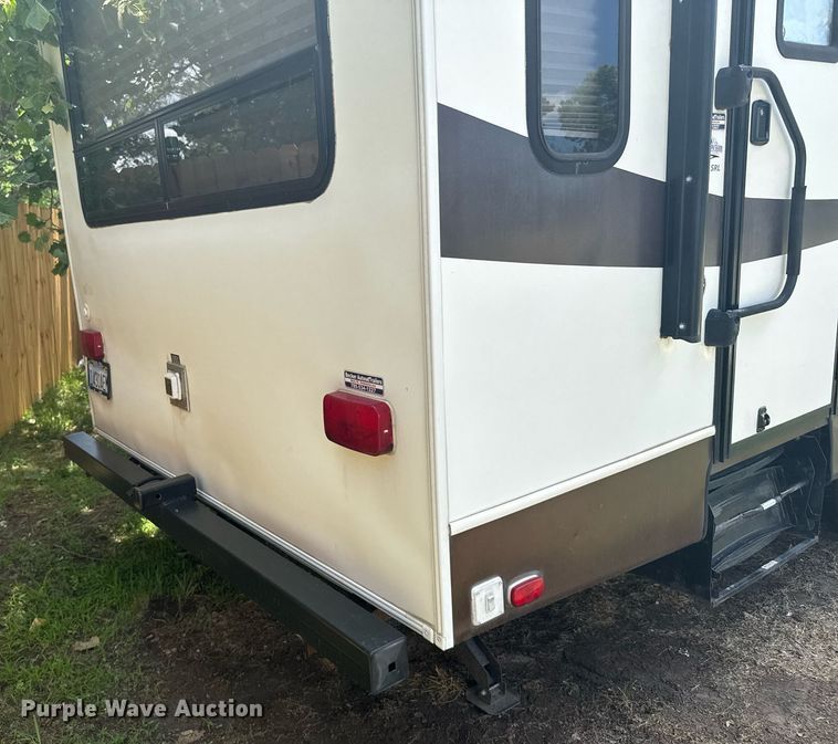 image for item EG6653 2014 Keystone  Laredo camper