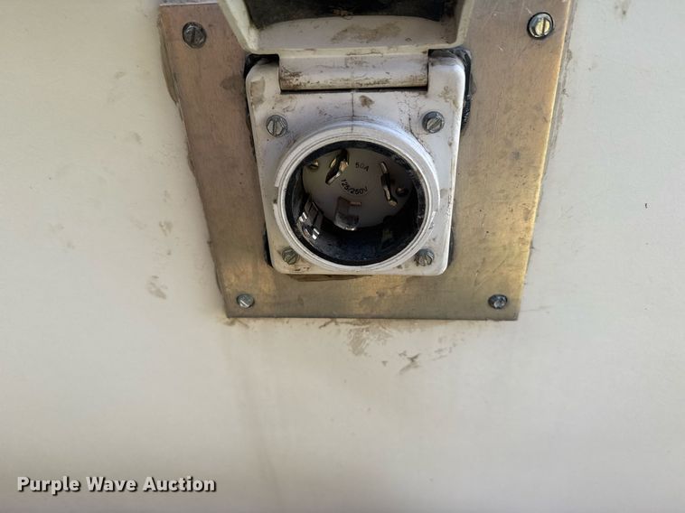 image for item EG6653 2014 Keystone  Laredo camper