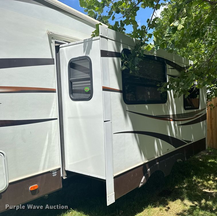 image for item EG6653 2014 Keystone  Laredo camper