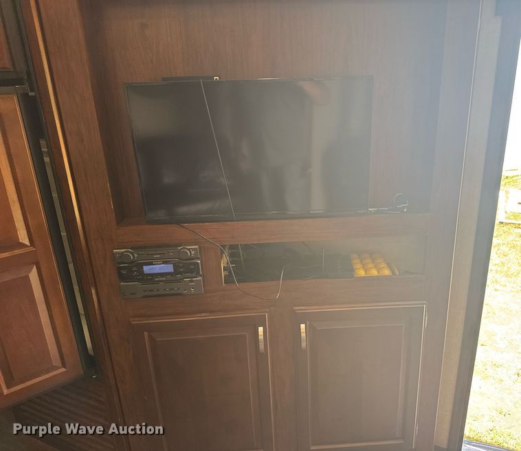 image for item EG6653 2014 Keystone  Laredo camper