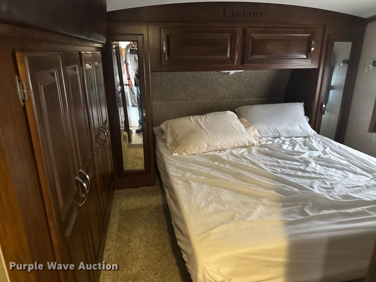 image for item EG6653 2014 Keystone  Laredo camper