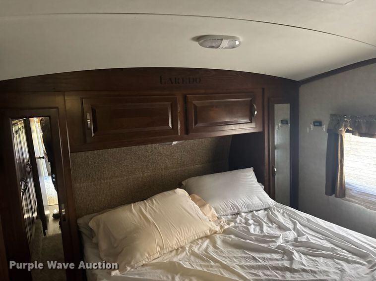 image for item EG6653 2014 Keystone  Laredo camper