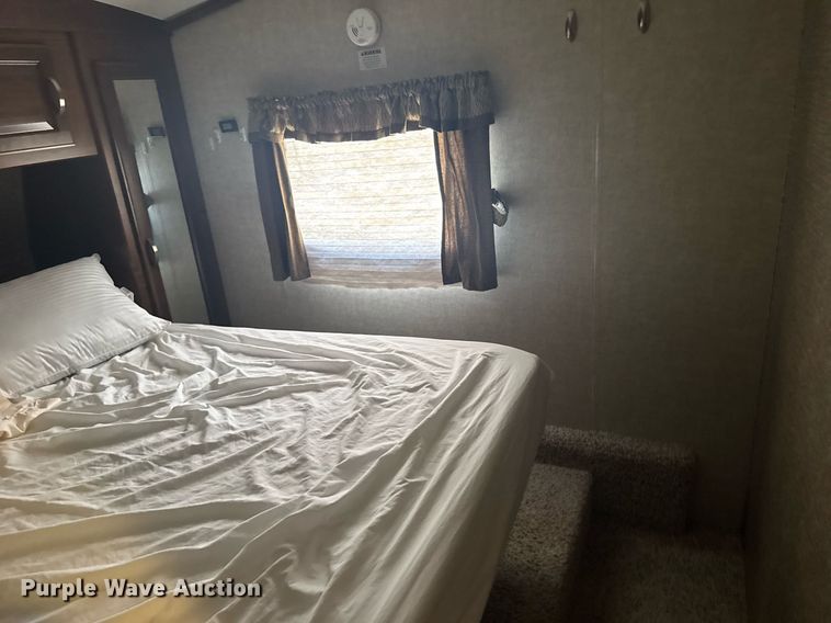 image for item EG6653 2014 Keystone  Laredo camper