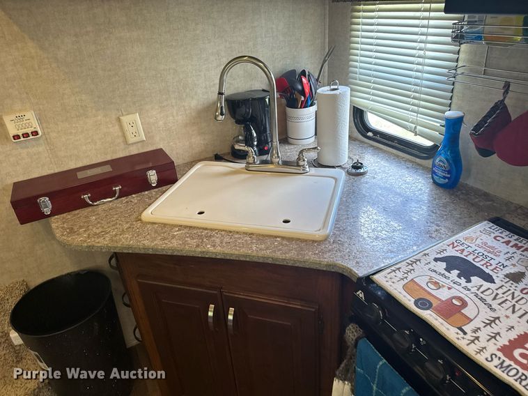 image for item EG6653 2014 Keystone  Laredo camper