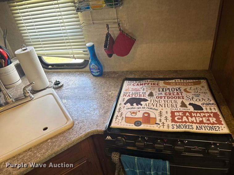 image for item EG6653 2014 Keystone  Laredo camper