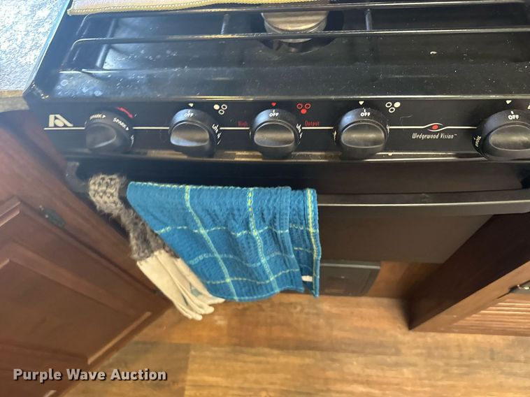 image for item EG6653 2014 Keystone  Laredo camper