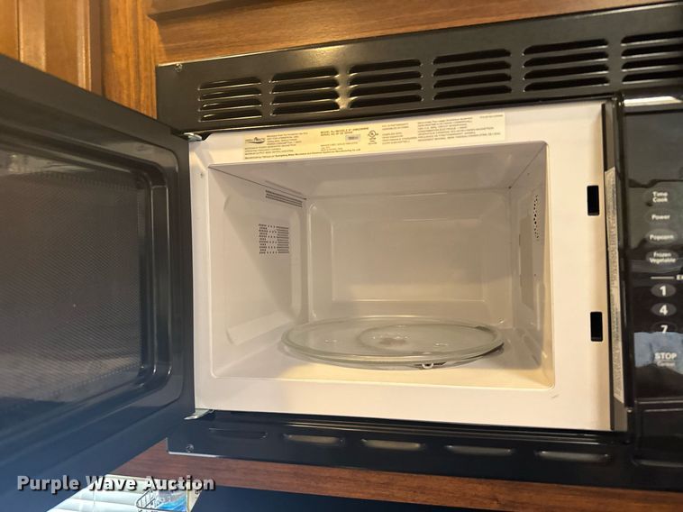 image for item EG6653 2014 Keystone  Laredo camper