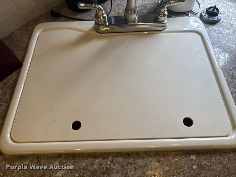 image for item EG6653 2014 Keystone  Laredo camper