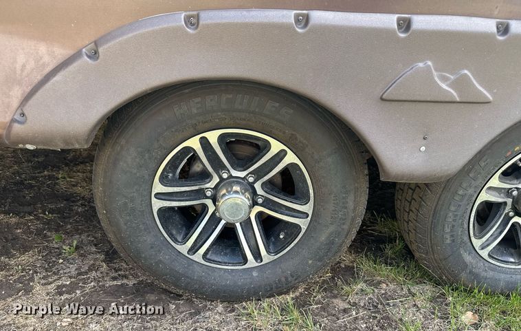 image for item EG6653 2014 Keystone  Laredo camper