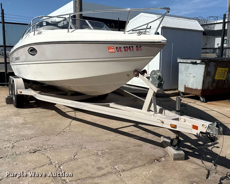 image for item EG8122 Stingray 220 Series boat