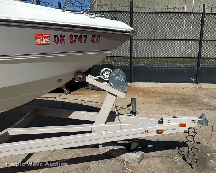 image for item EG8122 Stingray 220 Series boat