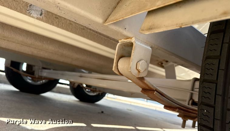 image for item EG8122 Stingray 220 Series boat