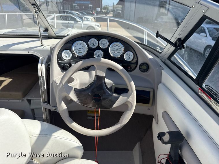 image for item EG8122 Stingray 220 Series boat