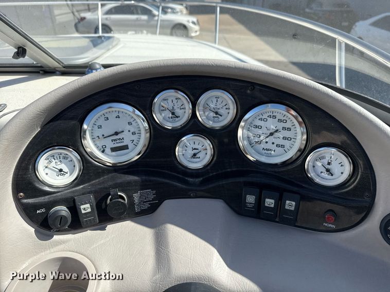 image for item EG8122 Stingray 220 Series boat