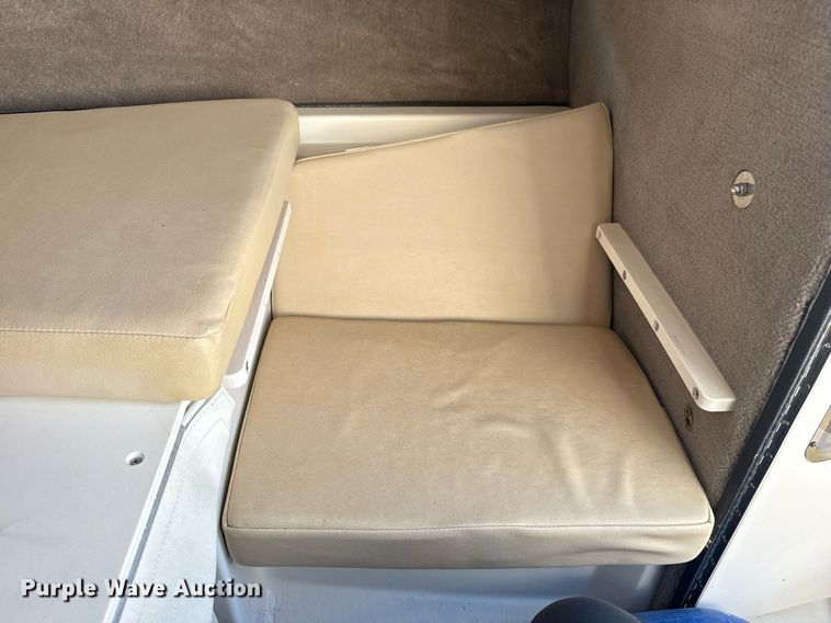 image for item EG8122 Stingray 220 Series boat