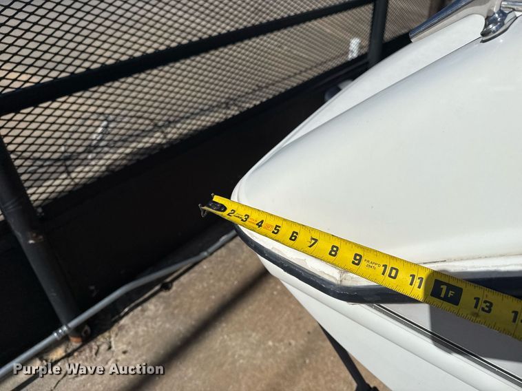 image for item EG8122 Stingray 220 Series boat