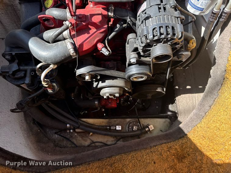 image for item EG8122 Stingray 220 Series boat