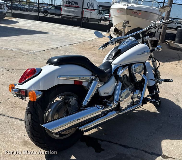 image for item EG8123 2007 Honda VTX motorcycle