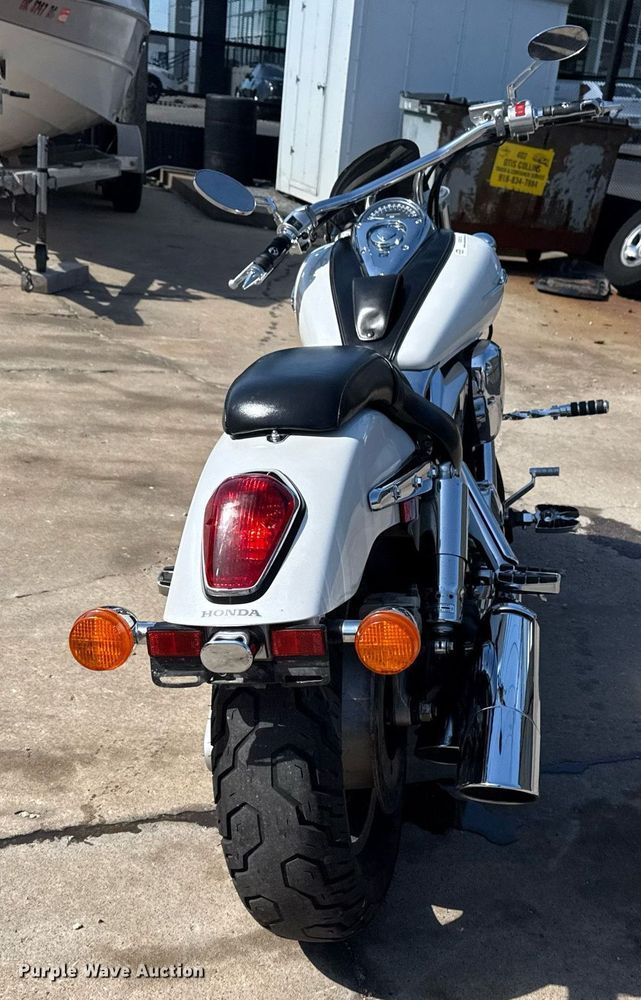 image for item EG8123 2007 Honda VTX motorcycle