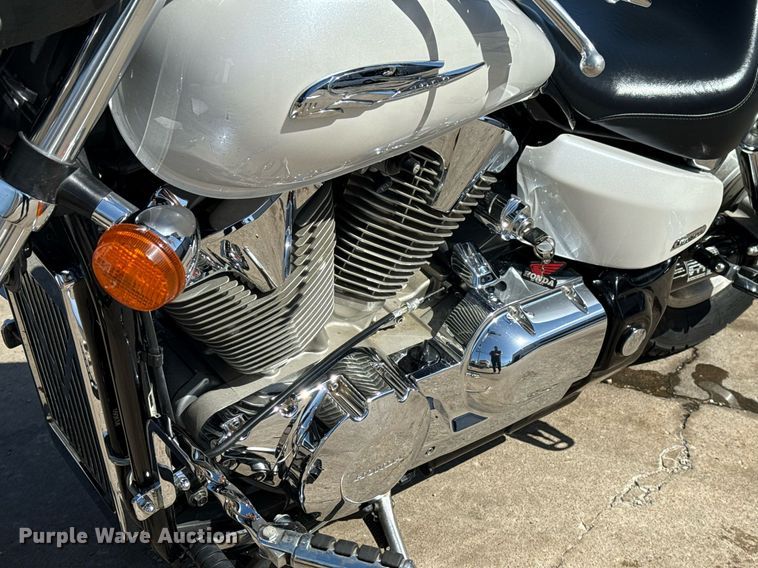 image for item EG8123 2007 Honda VTX motorcycle