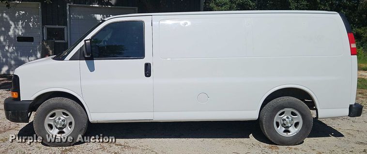 image for item EJ0124 2008 Chevrolet Express 1500 van