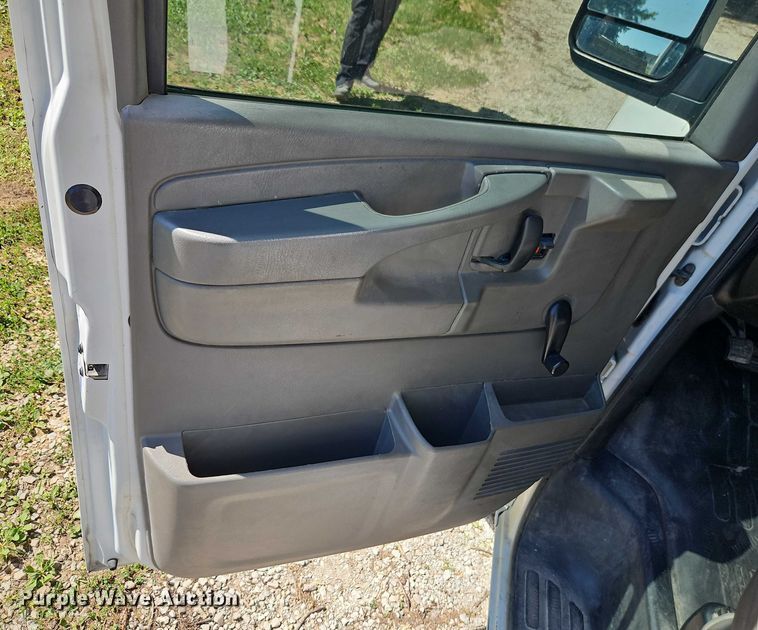 image for item EJ0124 2008 Chevrolet Express 1500 van