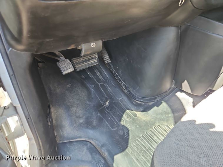 image for item EJ0124 2008 Chevrolet Express 1500 van