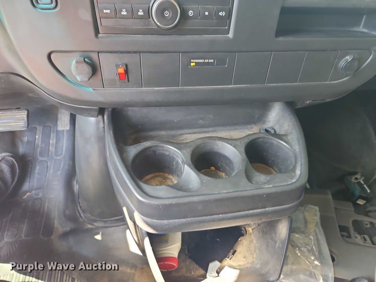 image for item EJ0124 2008 Chevrolet Express 1500 van