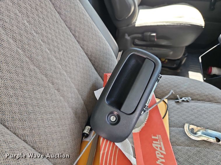 image for item EJ0124 2008 Chevrolet Express 1500 van