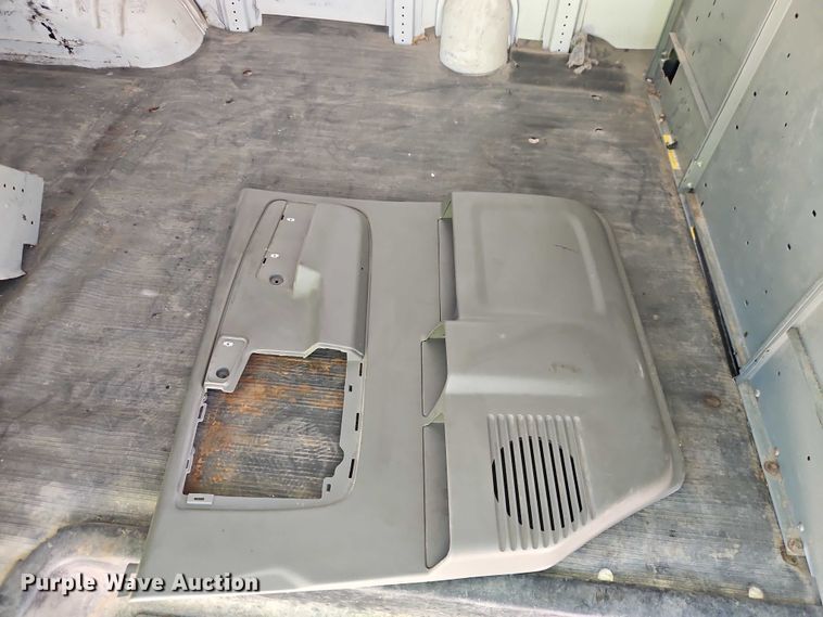 image for item EJ0124 2008 Chevrolet Express 1500 van