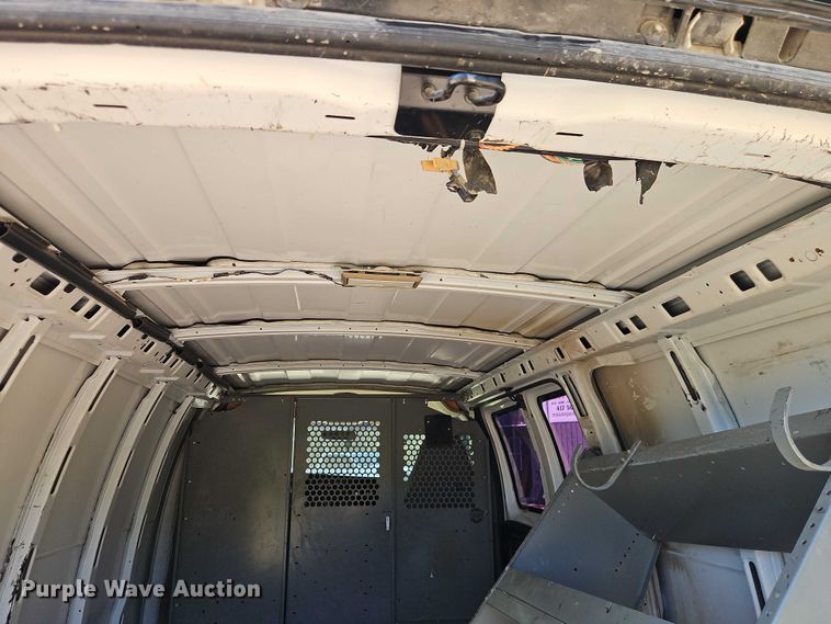 image for item EJ0124 2008 Chevrolet Express 1500 van