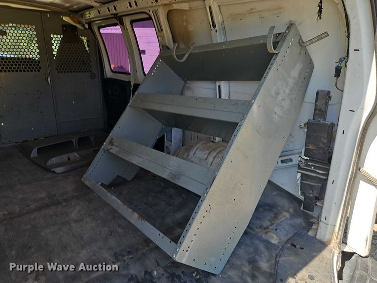 image for item EJ0124 2008 Chevrolet Express 1500 van