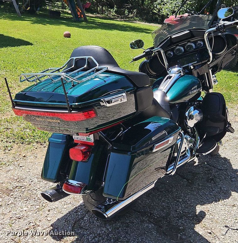 image for item EJ0126 2015 Harley-Davidson Electra Glide Ultra Limited motorcycle