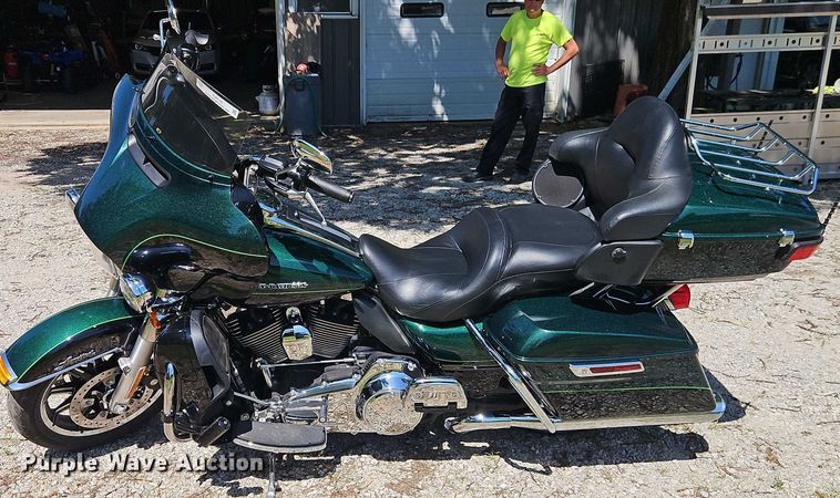 image for item EJ0126 2015 Harley-Davidson Electra Glide Ultra Limited motorcycle