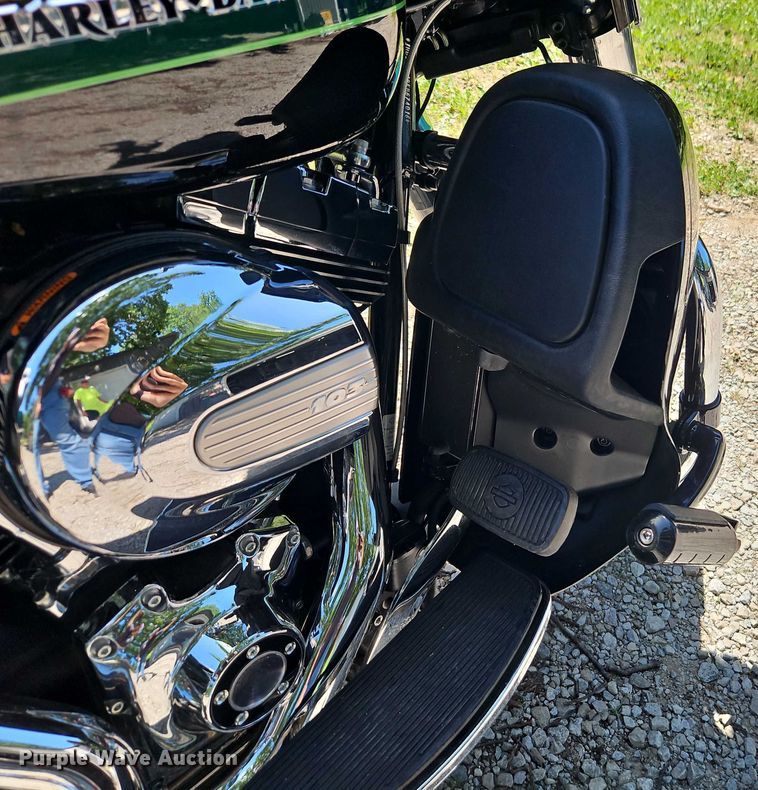 image for item EJ0126 2015 Harley-Davidson Electra Glide Ultra Limited motorcycle