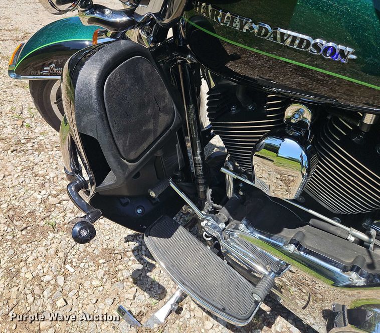 image for item EJ0126 2015 Harley-Davidson Electra Glide Ultra Limited motorcycle