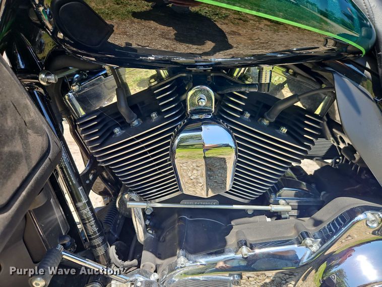 image for item EJ0126 2015 Harley-Davidson Electra Glide Ultra Limited motorcycle