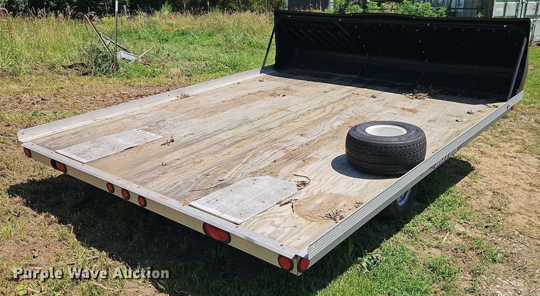 image for item EJ0129 2007 Triton Triton utility trailer