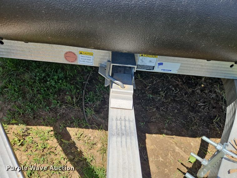 image for item EJ0129 2007 Triton Triton utility trailer