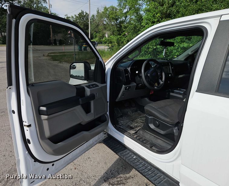 image for item EJ0130 2019 Ford F150 SuperCrew pickup truck