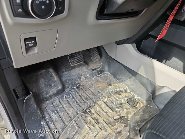 image for item EJ0130 2019 Ford F150 SuperCrew pickup truck