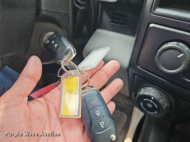 image for item EJ0130 2019 Ford F150 SuperCrew pickup truck