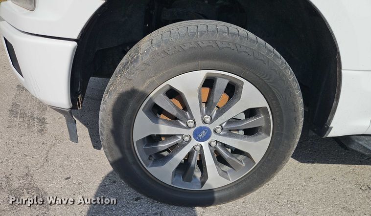 image for item EJ0130 2019 Ford F150 SuperCrew pickup truck