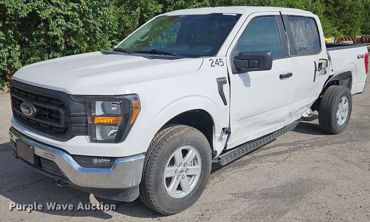 image for item EJ0131 2023 Ford F150 SuperCrew pickup truck