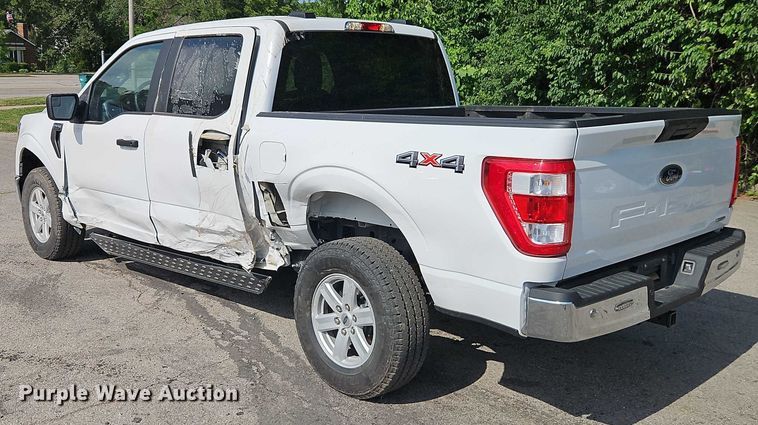 image for item EJ0131 2023 Ford F150 SuperCrew pickup truck