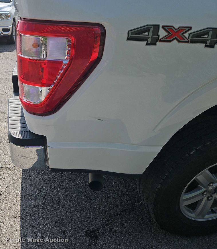 image for item EJ0131 2023 Ford F150 SuperCrew pickup truck