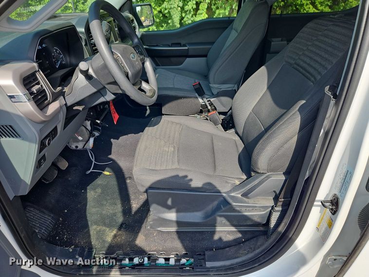 image for item EJ0131 2023 Ford F150 SuperCrew pickup truck